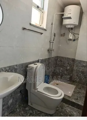 8bdrm House in Addis Abeba, Bole for sale