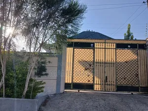 5bdrm Villa in Addis Abeba, Bole for sale