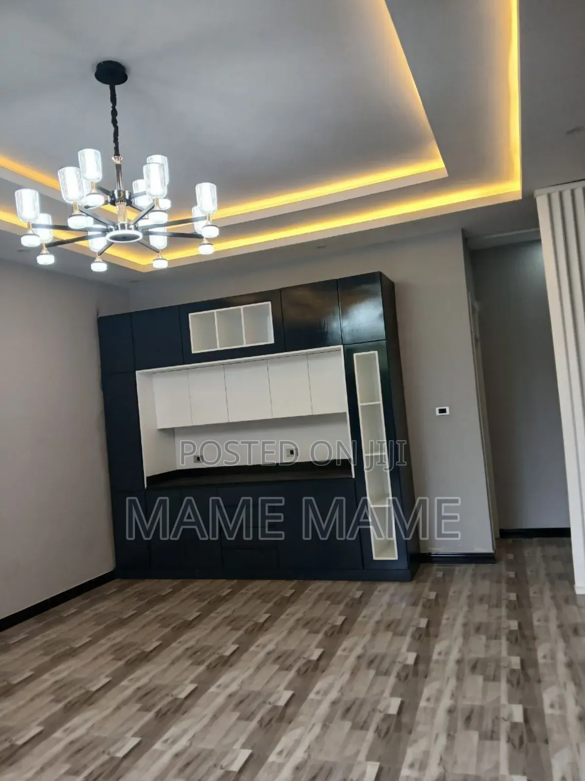5bdrm House in Addis Abeba, Bole for sale