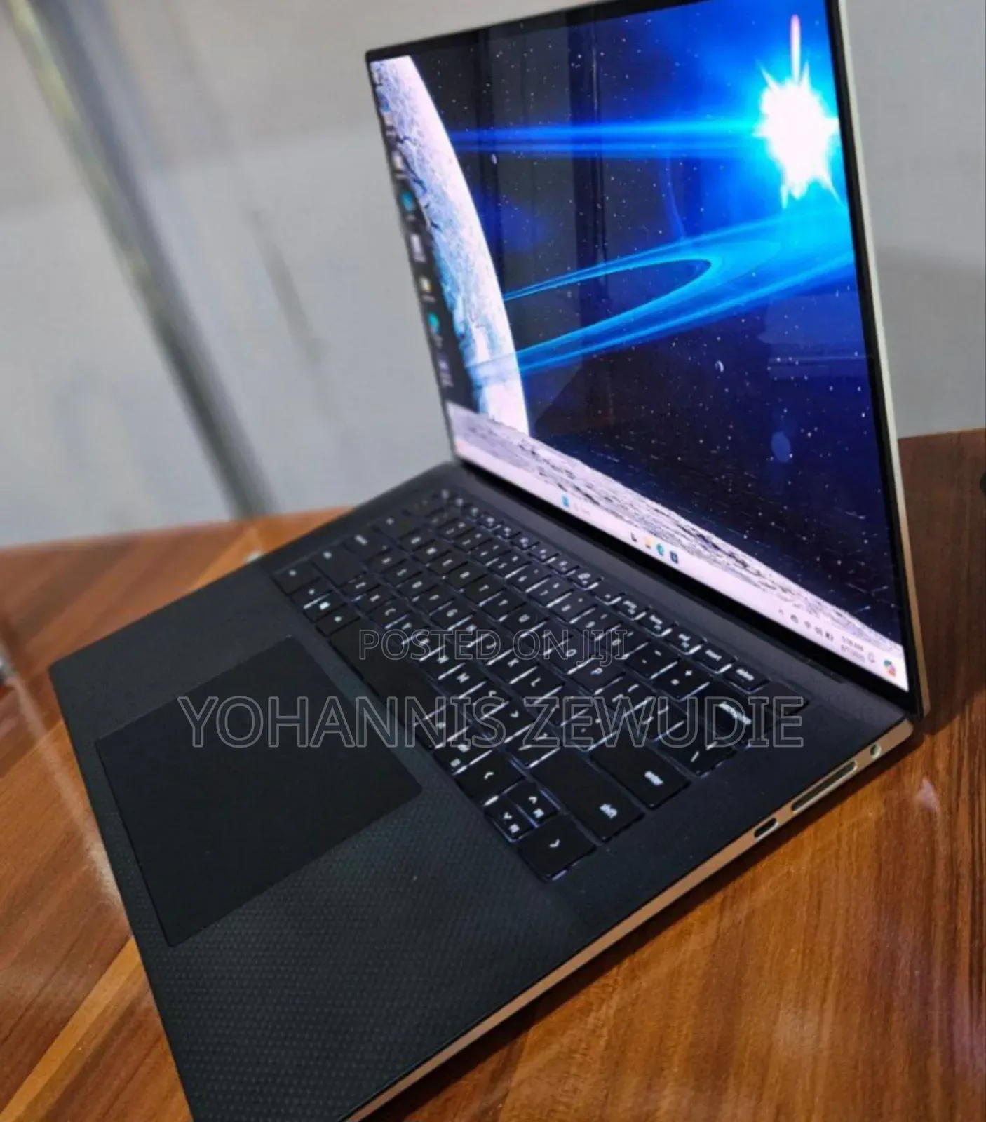 New Laptop Dell XPS 15 32GB Intel Core i7 SSD 512GB