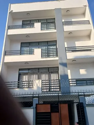 5bdrm House in Addis Abeba, Bole for sale