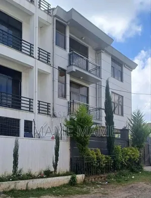 5bdrm House in Addis Abeba, Yeka for sale