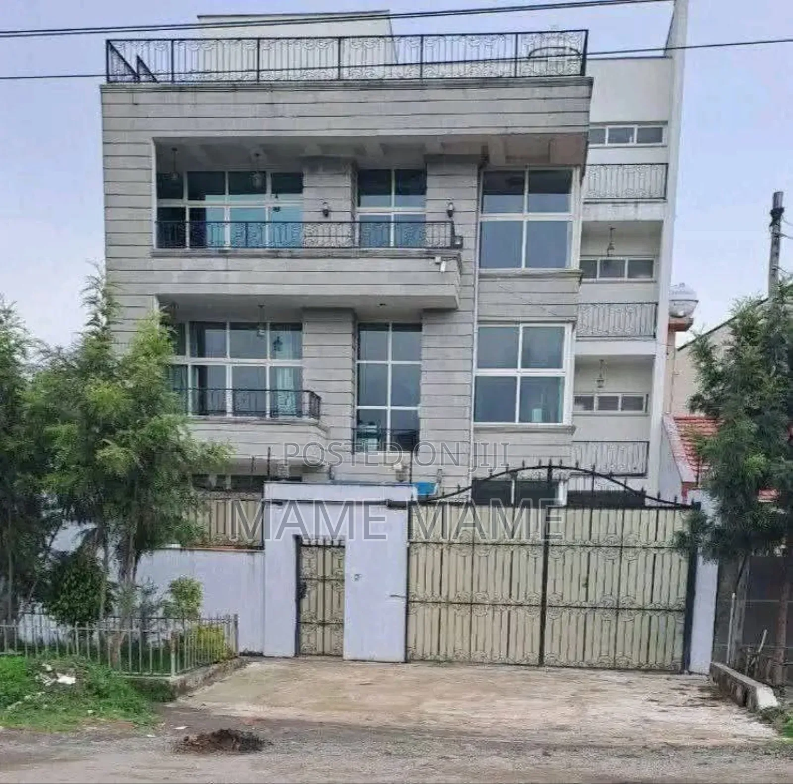 5bdrm House in Addis Abeba, Bole for sale