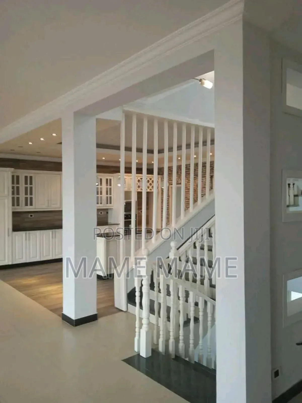5bdrm House in Addis Abeba, Bole for sale