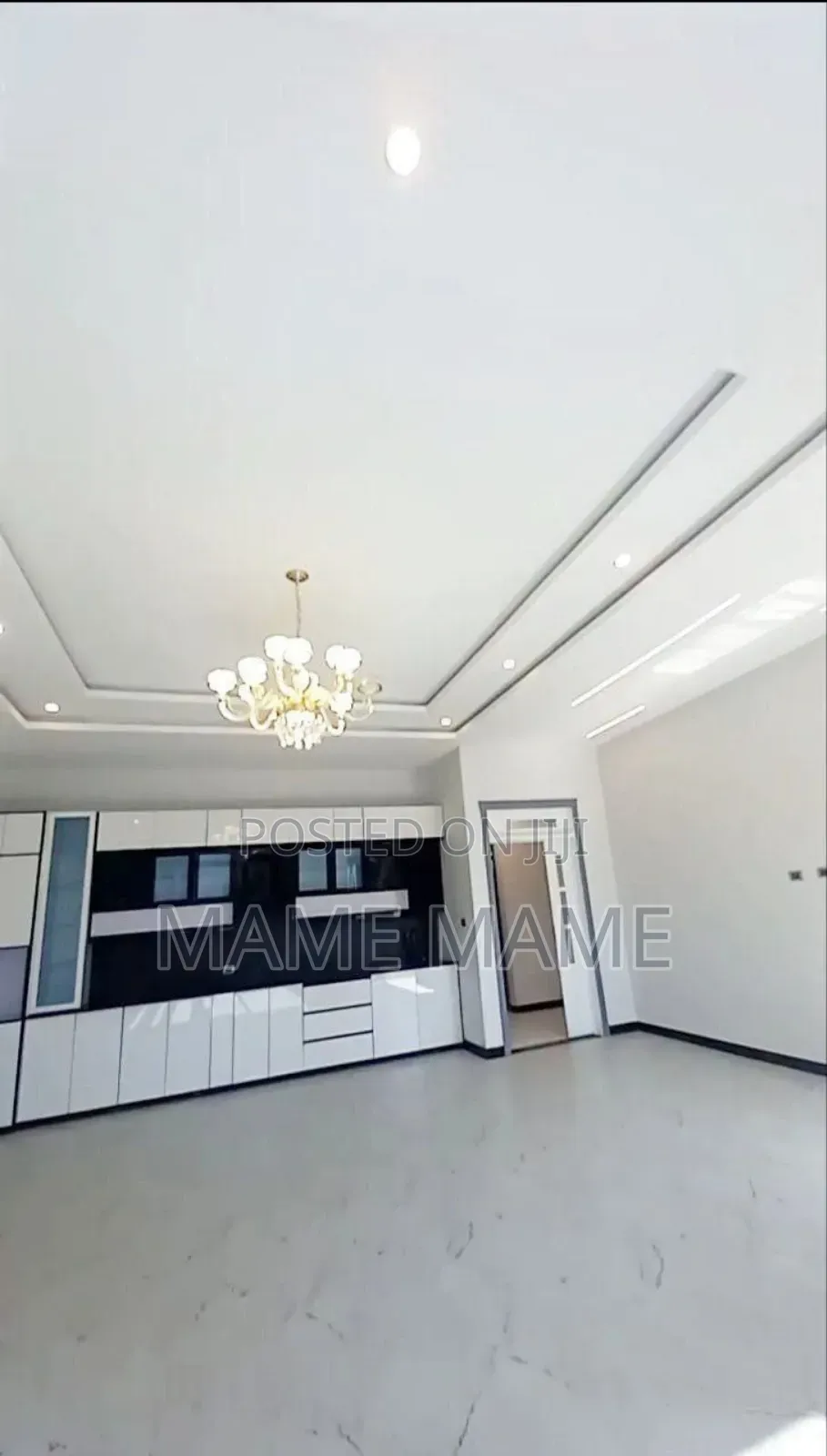 5bdrm House in Addis Abeba, Bole for sale