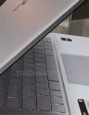 New Laptop HP Envy X360 8GB Intel Core I5 SSD 512GB