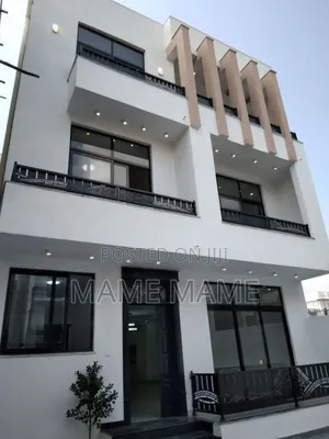 7bdrm House in Addis Abeba, Bole for sale