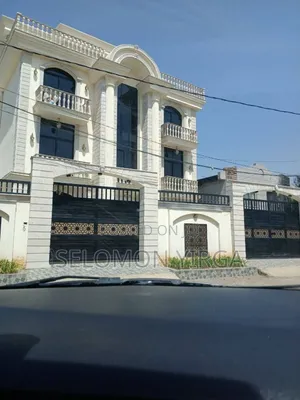 8bdrm Farm House in Adis Ababa, Bole for sale