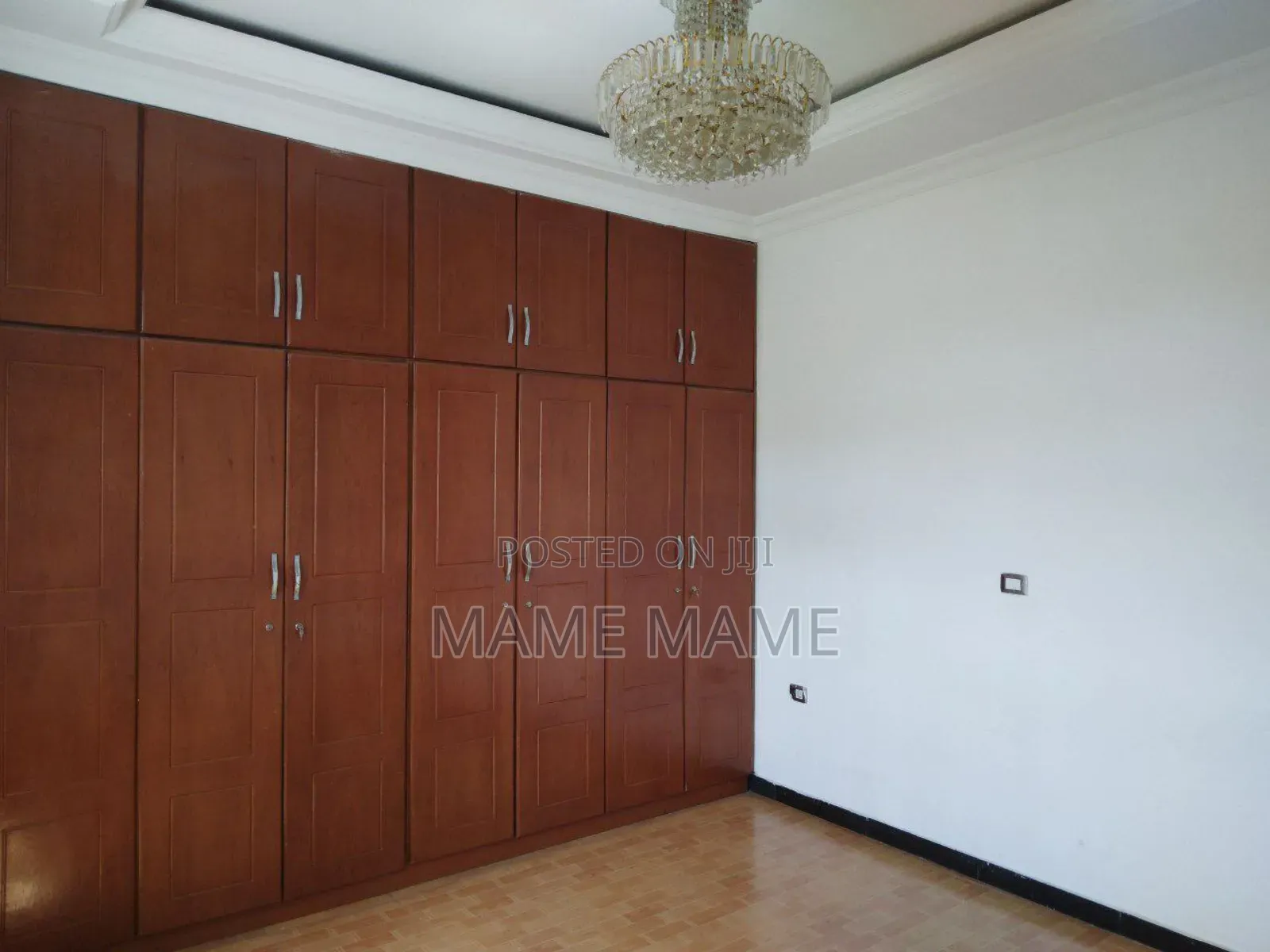 5bdrm Villa in Addis Abeba, Bole for sale