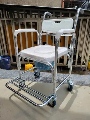 Toilet Chair/Wheelchair,With Wheeled犀主commode Chair報切shower