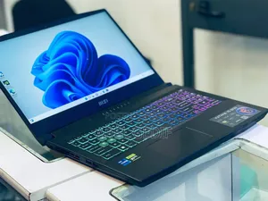 New Laptop MSI Katana 15 16GB Intel Core I7 SSD 1T