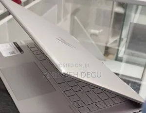 New Laptop HP Envy X360 8GB Intel Core I5 SSD 512GB
