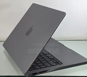 New Laptop Apple MacBook Pro 2023 M3 8GB Apple M3 SSD 512GB
