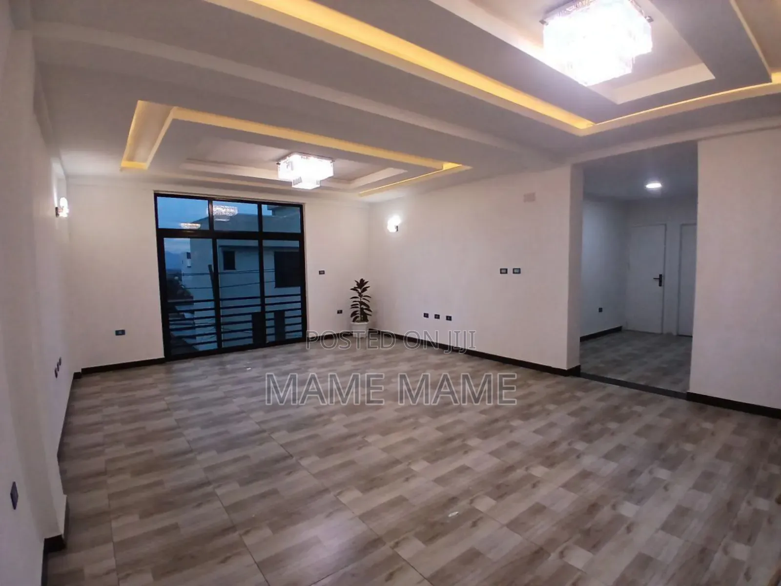 5bdrm Apartment in Addis Abeba, Bole for sale