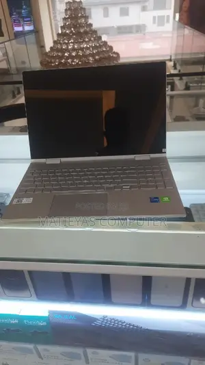 New Laptop HP Envy X360 16GB Intel Core I5 SSD 512GB