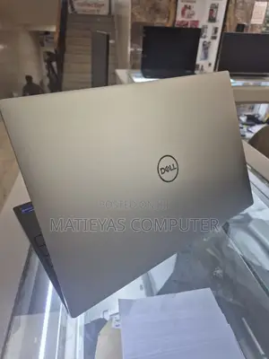 New Laptop Dell XPS 13 32GB Intel Core I7 SSD 512GB