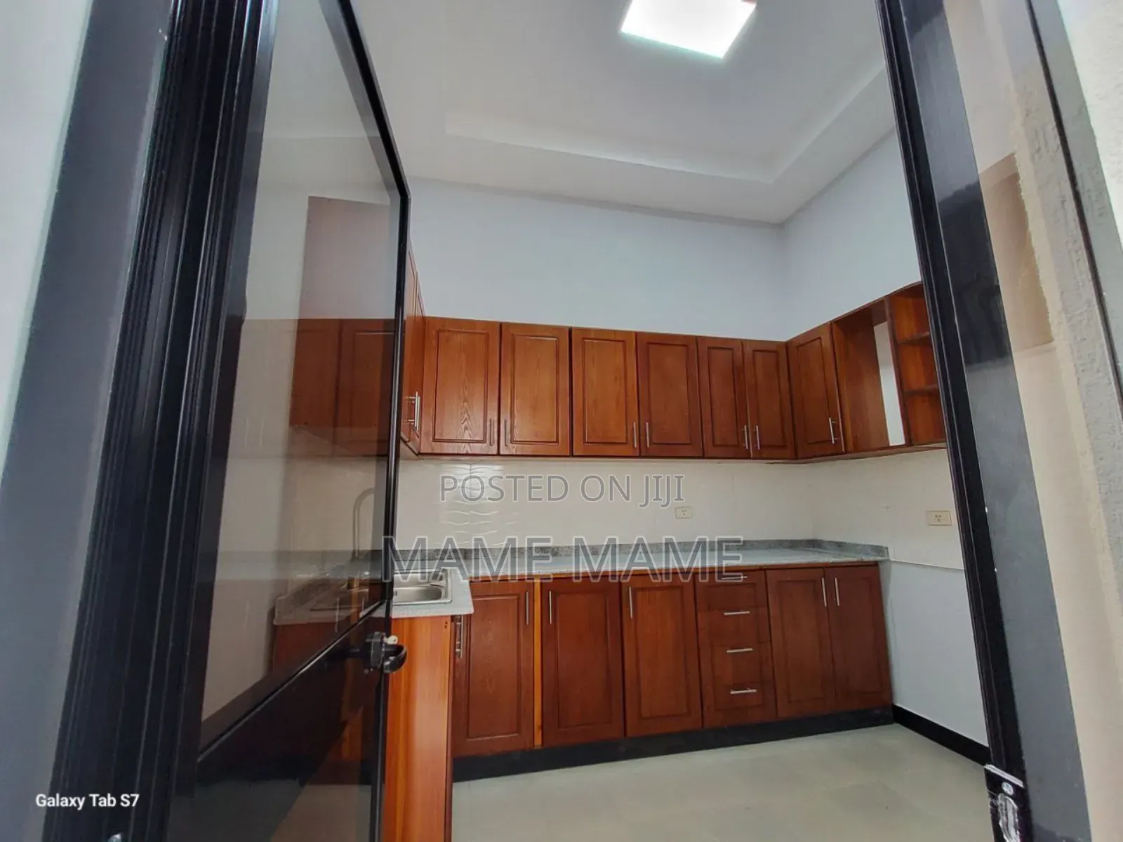 3bdrm Villa in Addis Abeba, Bole for sale