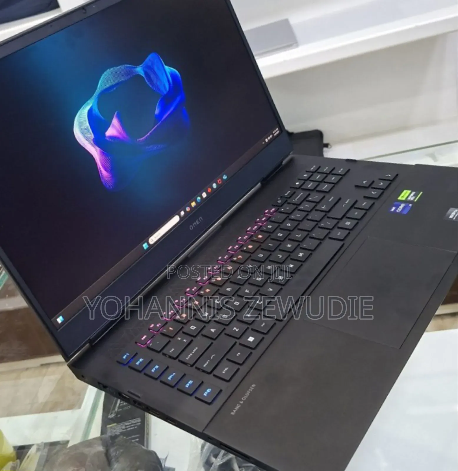 New Laptop HP Omen 17 32GB Intel Core i9 SSD 2T