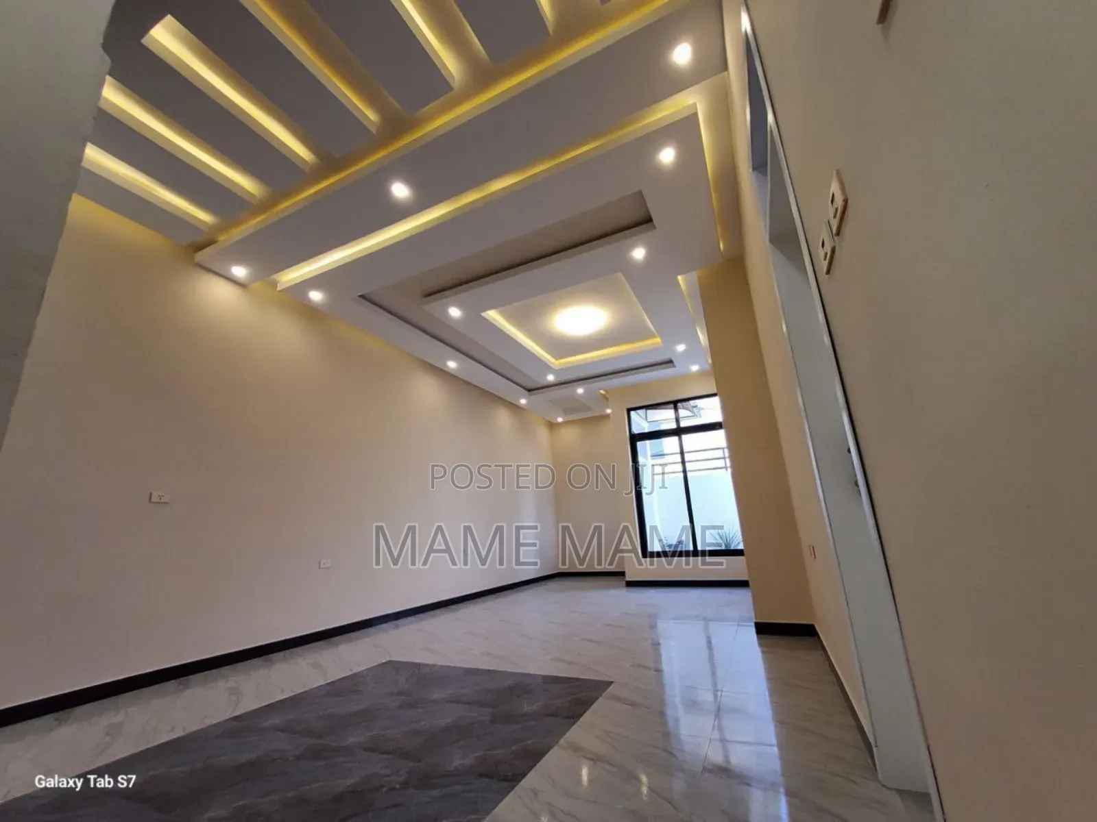 5bdrm Villa in Addis Abeba, Bole for sale