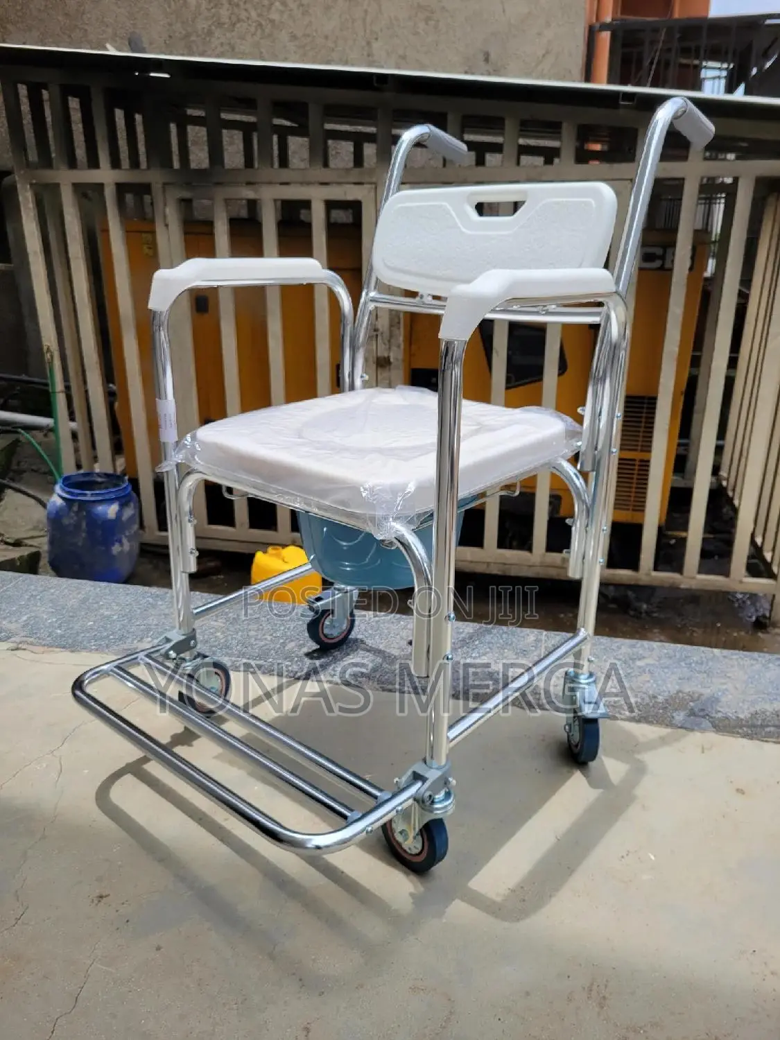 Multifunctional Commode Chairو歡our Wheelchair網㷫quickly Complete