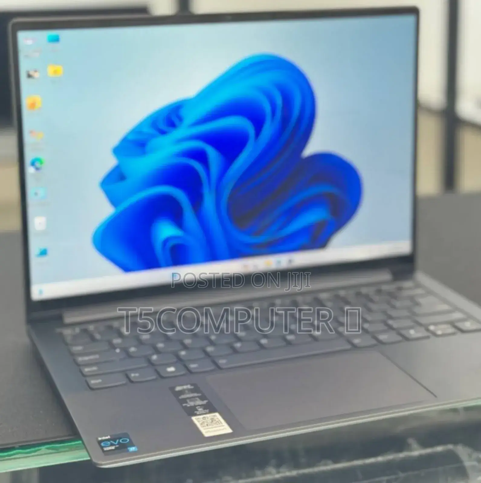 New Laptop Lenovo Yoga 7i 16GB Intel Core I7 SSD 512GB