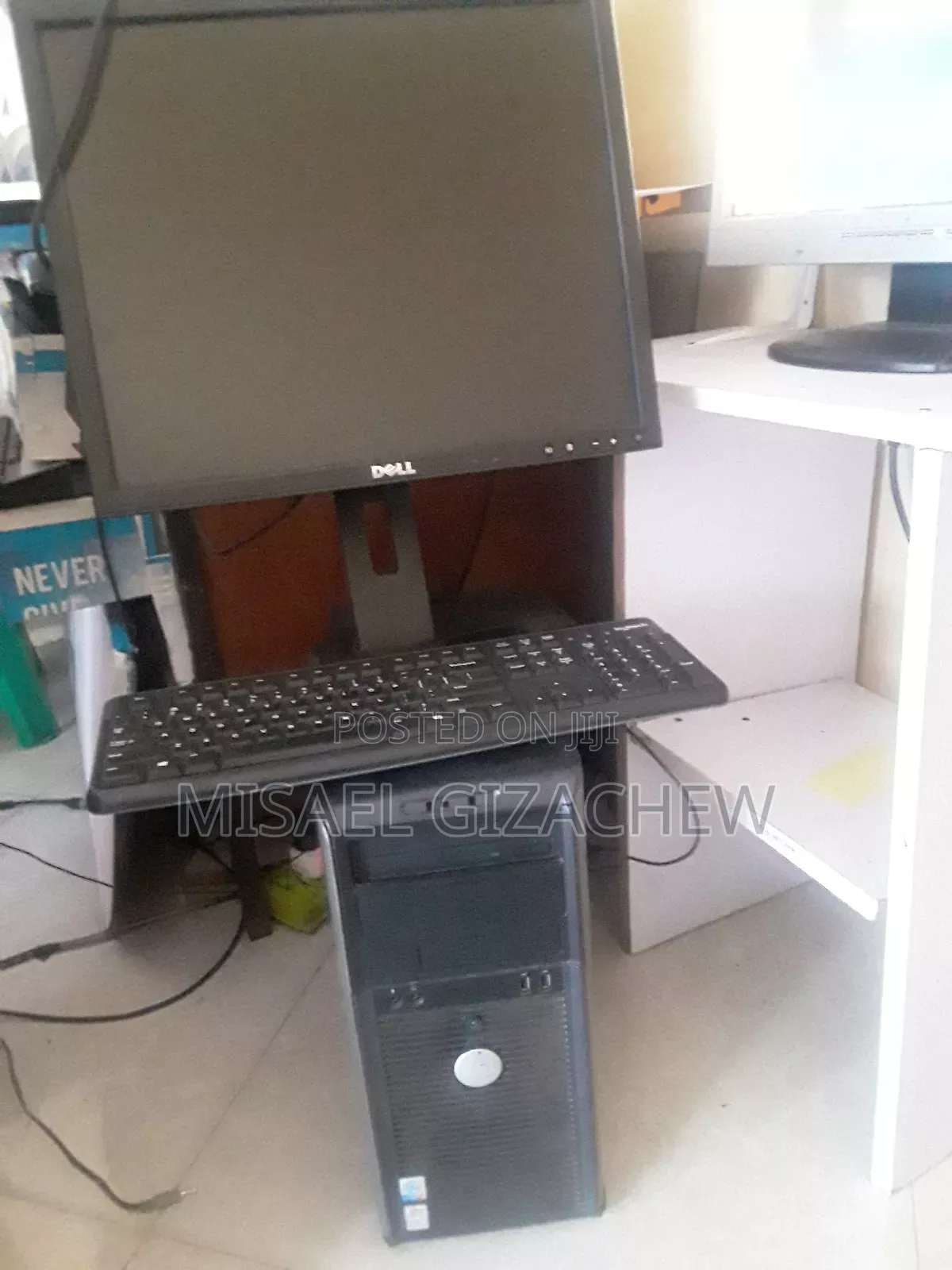 Desktop Computer Dell 2GB Intel Core 2 Duo HDD 160GB