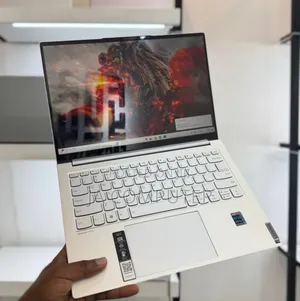 New Laptop Lenovo Yoga 7i 16GB Intel Core I7 SSD 512GB