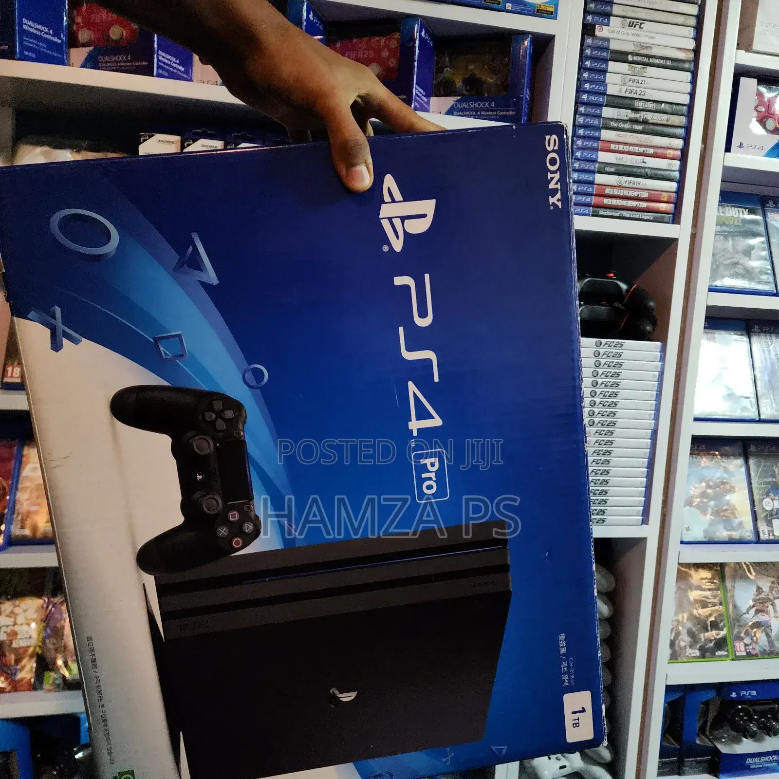 New Ps4 Pro and 2 Joystick