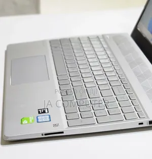 New Laptop HP Pavilion 15 8GB Intel Core I5 SSHD (Hybrid) 1.5T