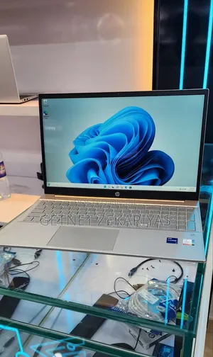 New Laptop HP Pavilion 15 8GB Intel Core I7 SSD 512GB