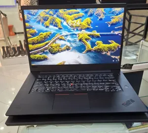 New Laptop Lenovo Thinkpad P14s 16GB Intel Core I7 SSD 512GB