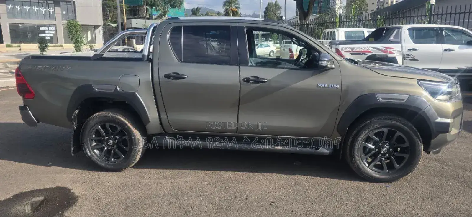 Toyota Hilux 2021 Green