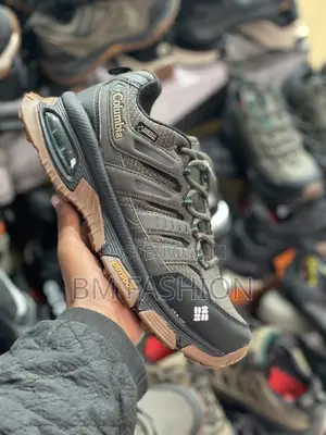 Elegant Men’S Sneaker Columbia Military Green Waterproof