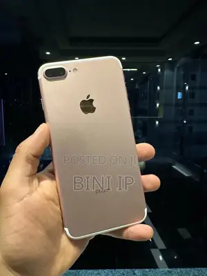 New Apple iPhone 7 Plus 32 GB Pink