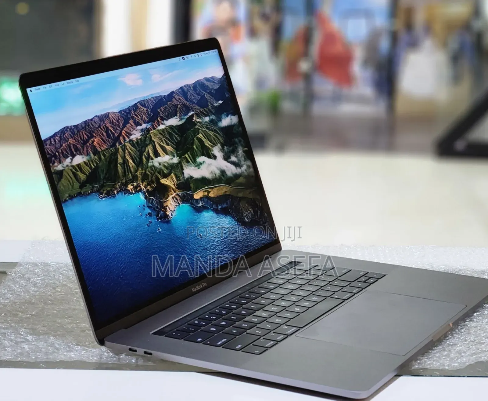 New Laptop Apple MacBook Pro 2017 16GB Intel Core I7 SSD 512GB