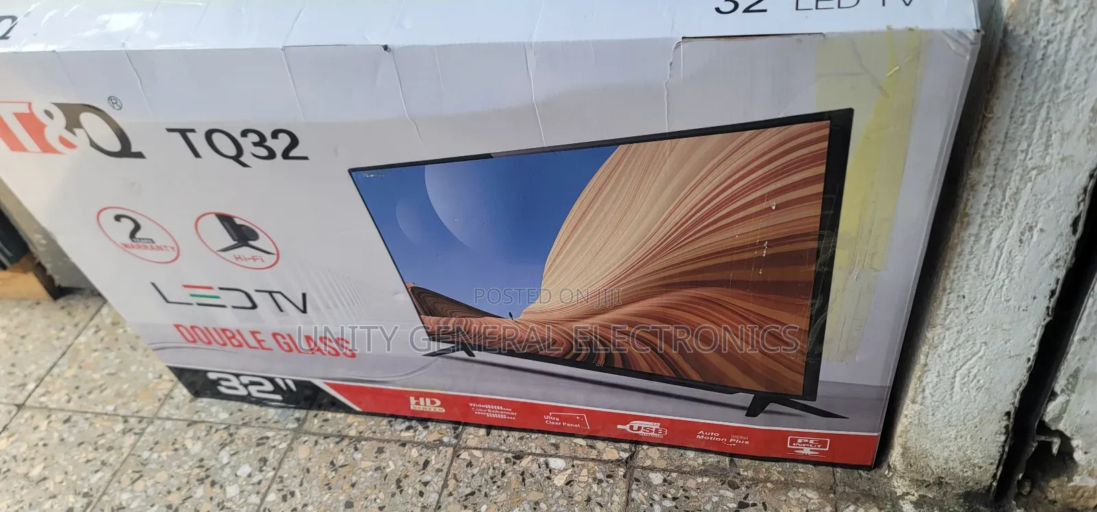 T Q Tv32"Led