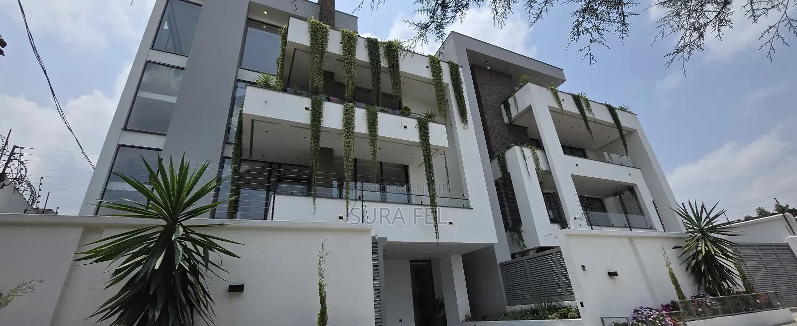 6bdrm House in Bole for rent