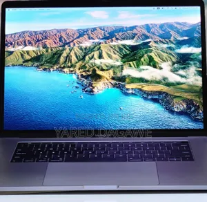 New Laptop Apple MacBook Pro 2017 16GB Intel Core I7 SSD 512GB