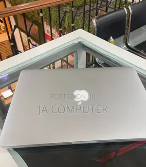New Laptop Apple MacBook Pro 2015 8GB Intel Core I5 SSD 128GB