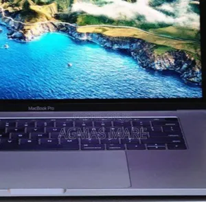 New Laptop Apple MacBook Pro 2017 16GB Intel Core I7 SSD 512GB