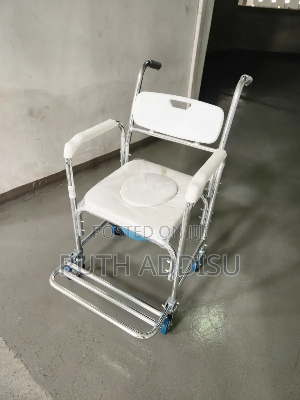 Commode Wheelchair庫座commode Wheelchair个座commode Wheelchair死之wheelchair