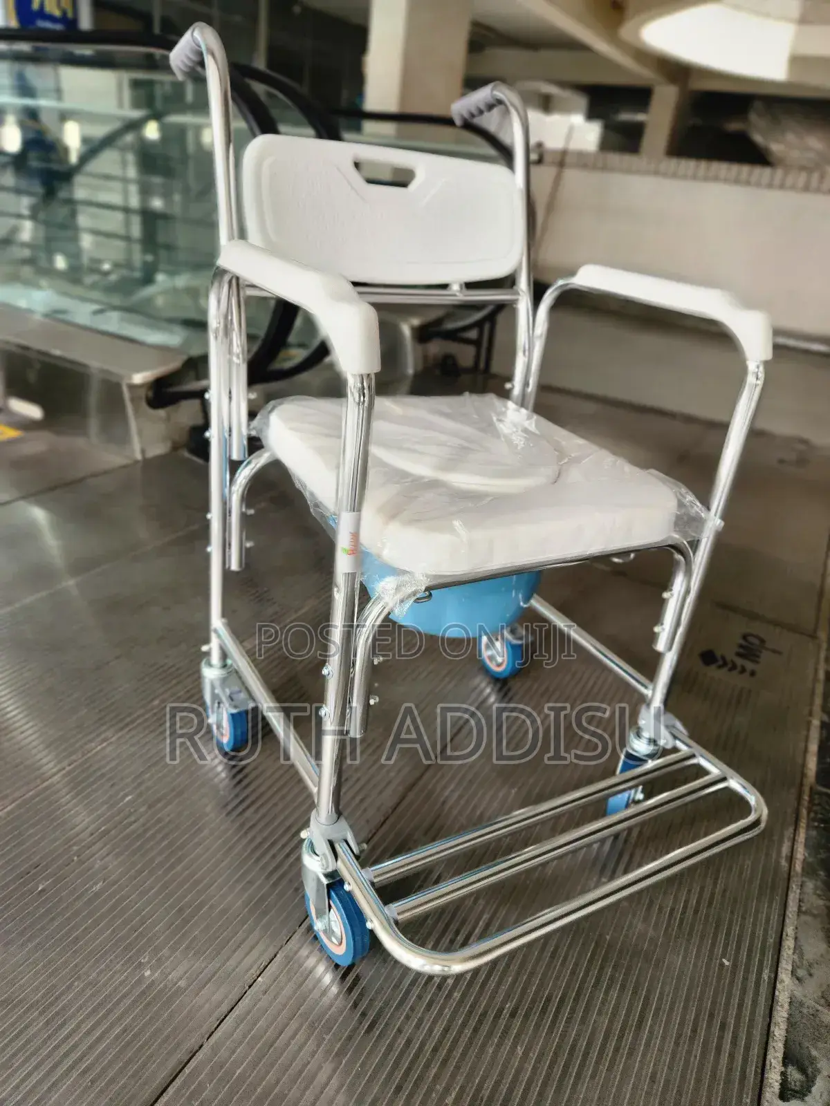 Wheelchair崴今commode Wheelchair座攵commode Wheelchair麻煩wheelchair Commode