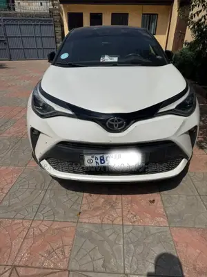 Toyota C-HR 2021 Ivory