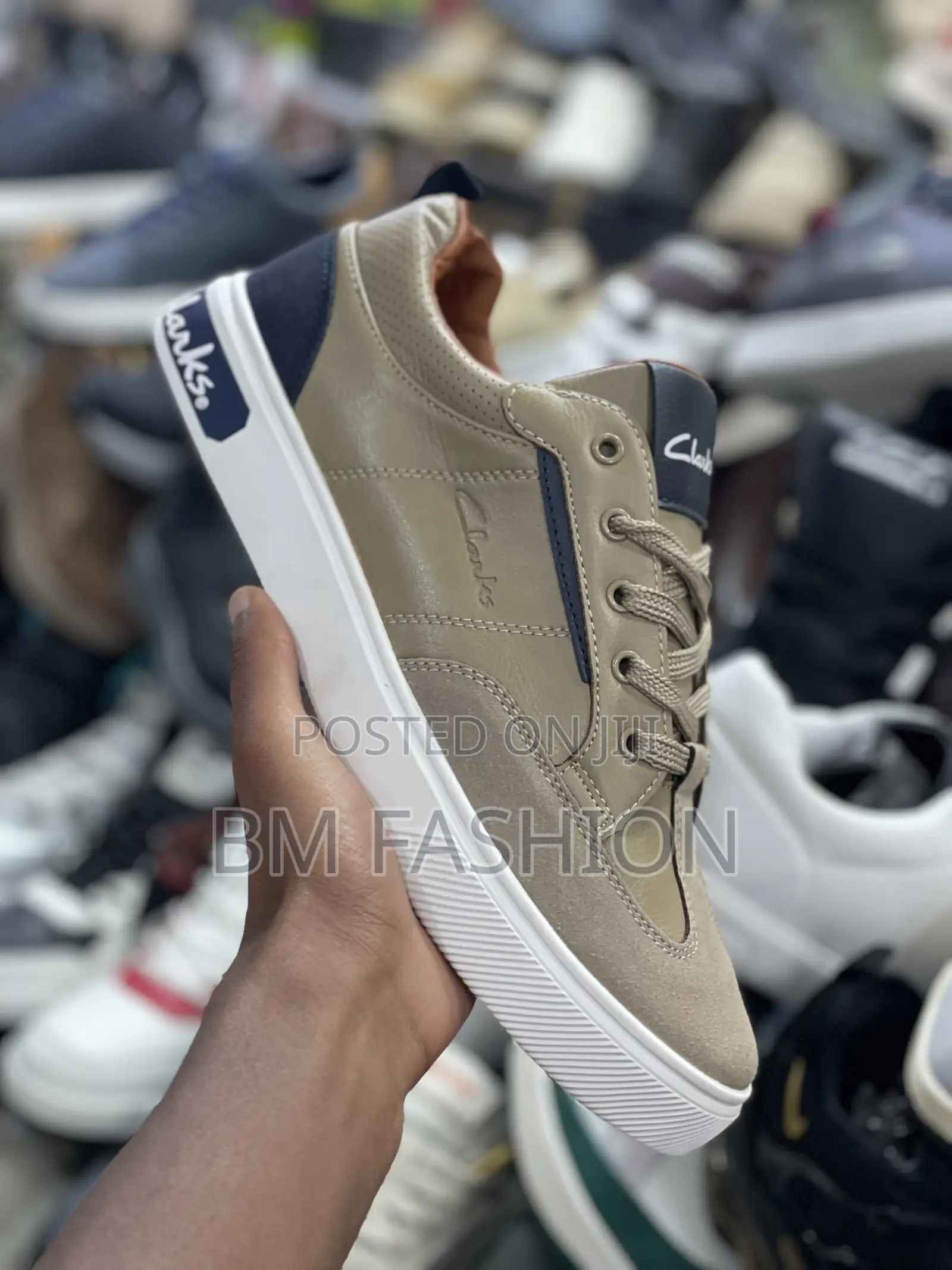 Clarks Flat Kaky Color for Mens