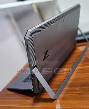 New Laptop HP ZBook 17 32GB Intel Core I7 SSD 512GB