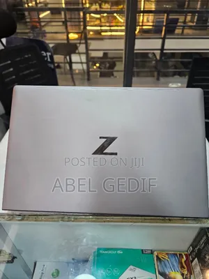 New Laptop HP ZBook 15u 32GB Intel Core I7 SSD 512GB