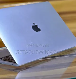 New Laptop Apple MacBook Pro M1 8GB Intel SSD 256GB
