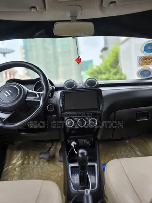 Suzuki Swift 2022 White