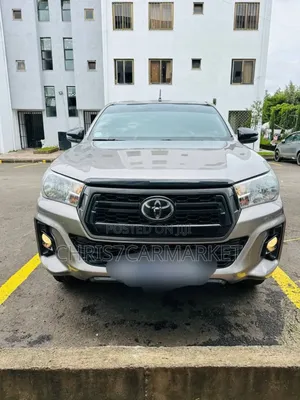 Toyota Hilux 2.4 Diesel 2020 Gold