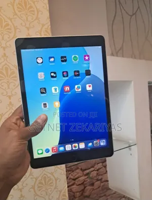New Apple iPad 10.2 (2021) 64 GB